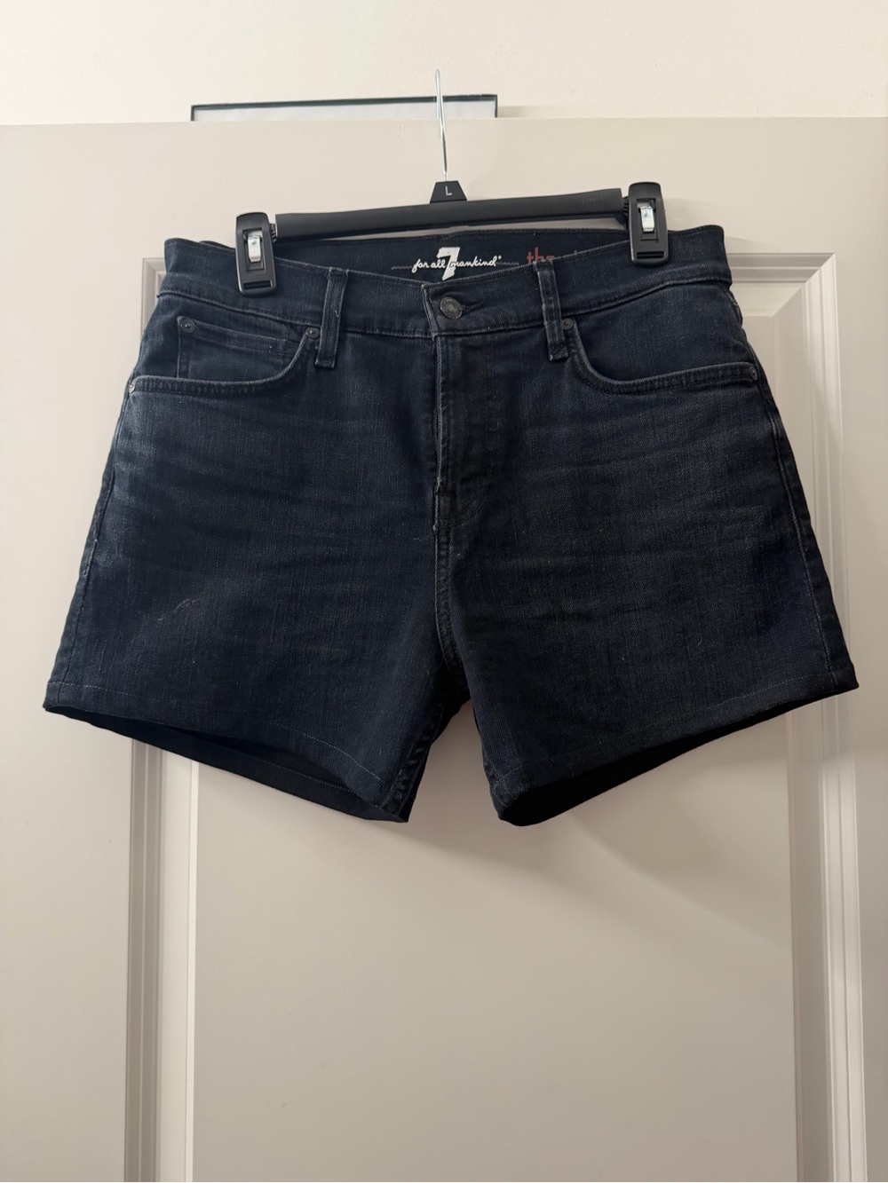 7 For All Mankind The straight Black High-Rise Denim Shorts